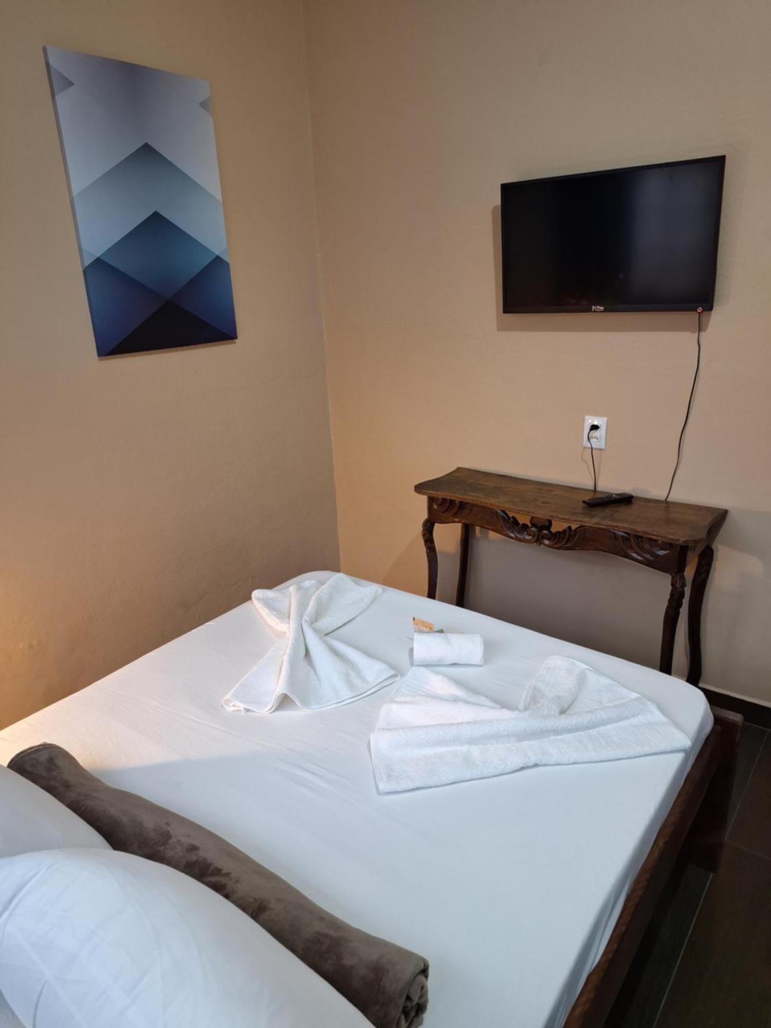 Апартаменти Chapeu De Sol - Area Gourmet, Tv, Internet, Roupas De Cama E Banho, Jardim, Horta E Pomar Ілля-Комприда Номер фото